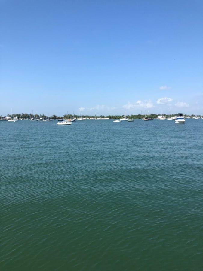 Tides Inn On The Bay Vacation Homes Bradenton Beach Exterior foto